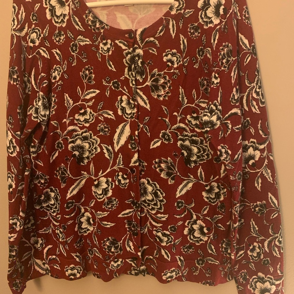 ❤️Women’s Charter Club Button-Up Sweater Large Burgundy Black White